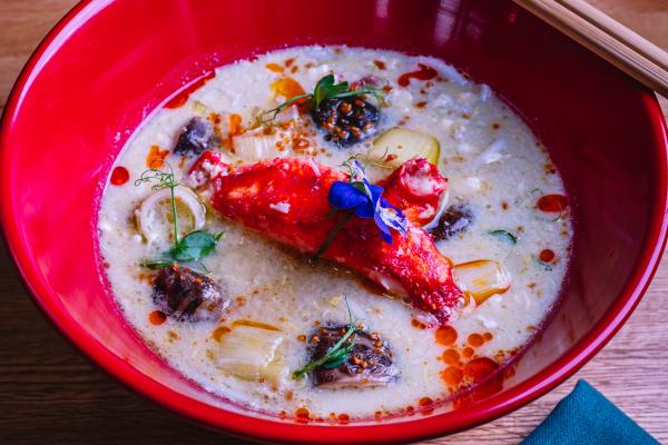 Norwegian King Crab Mixian (noodle bowl)