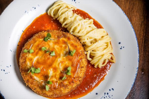 CHICKEN PARM-1.jpg