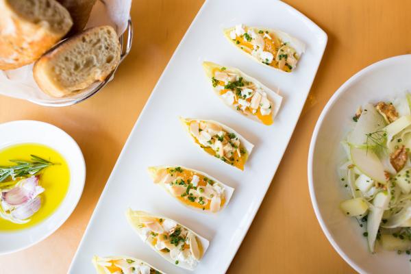 Endibias con queso de cabra y naranjas 2_Reema Desai.jpg