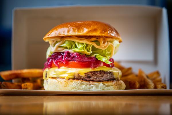 Classic-Burger-RL-1696x1121.jpg