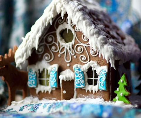 Gingerbread_House.jpg